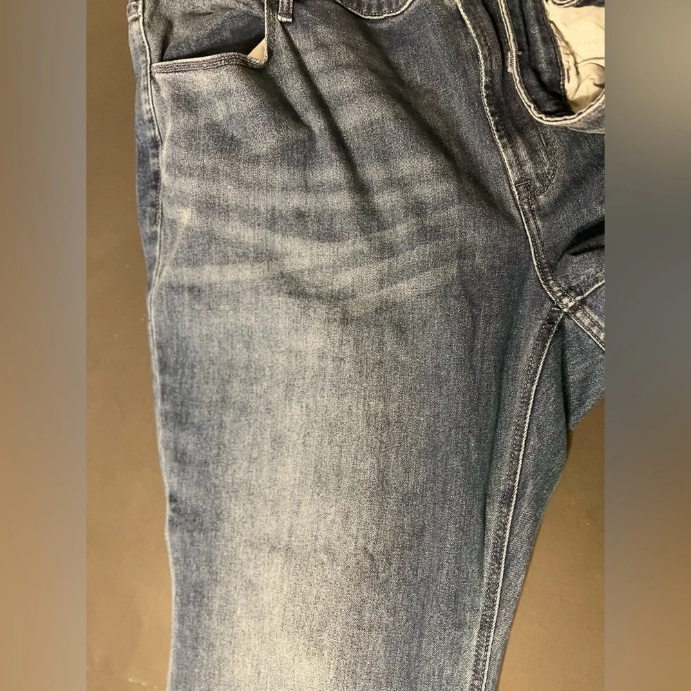 Old Navy Women’s Size 22 High Rise WOW Flare Medium Wash Blue Jeans - Picture 7 of 14
